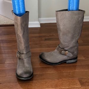 Steve Madden Genuine Leather grey boots, 6.5M